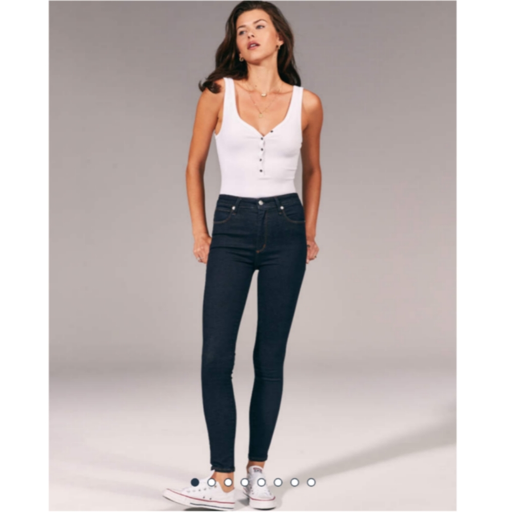 NWT High rise super skinny abercrombie jeans
